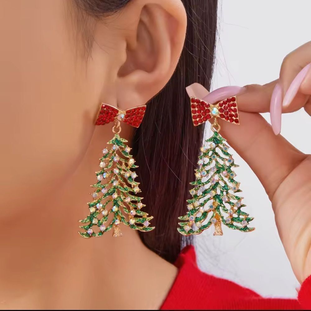 Festive Christmas Tree Earrings with Red Bow for pierce ears
